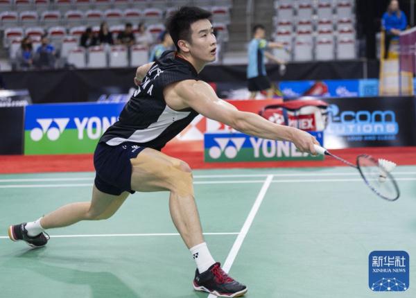 表现令人振 表现令人振